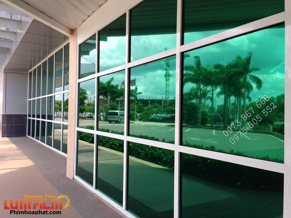 Giấy Dán Kính Phản Quang Là Gì ? Đặc Điểm Và Ứng Dụng Của Giấy Dán Kính Phản Quang