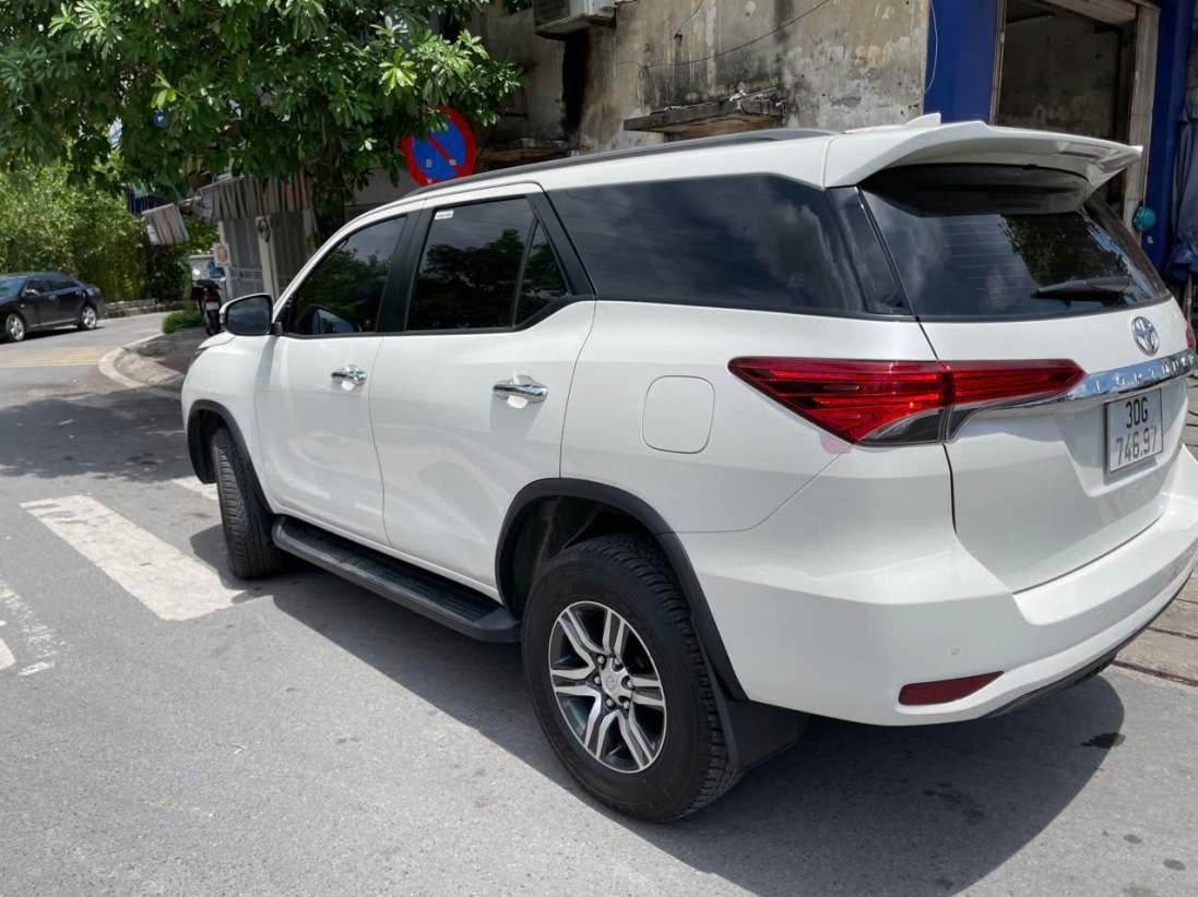 Kính sườn màu đen vừa mã M-650 Dán phim cách nhiệt cho xe ô tô