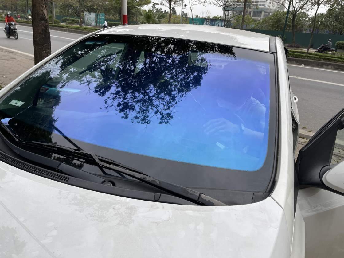Kính lái (chắn gió) cao cấp 7 màu mã HP-699(HP699) thông số phim cách nhiệt HP-699