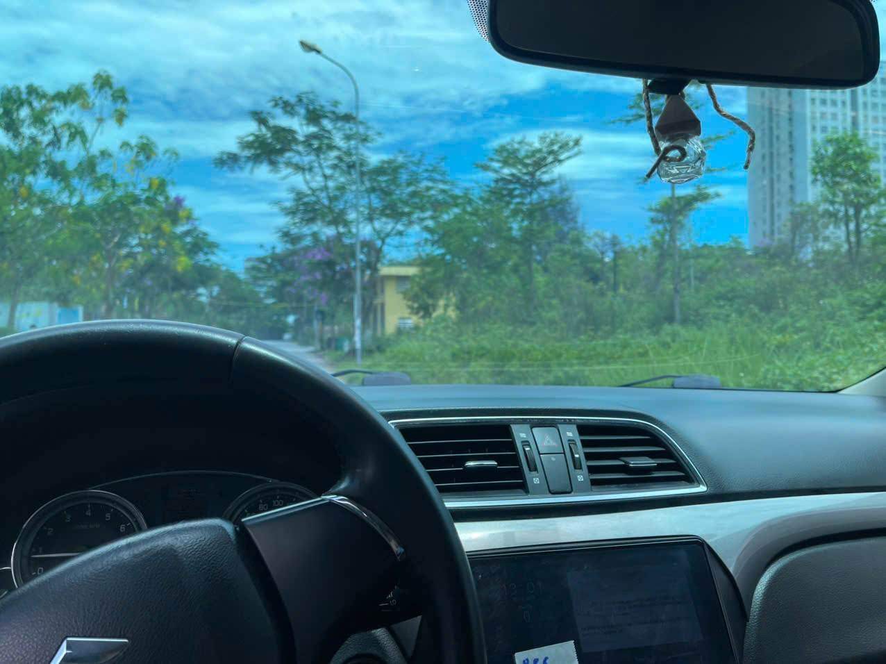 ứng dụng phim cách nhiệt kính lái