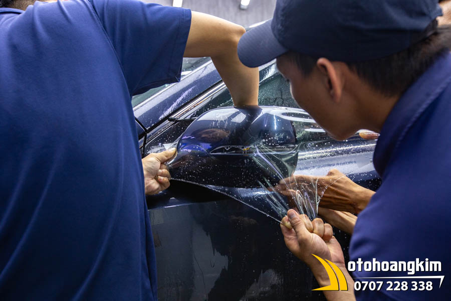 PPF vật liệu TPU cao cấp có tính dẻo dai, chịu lực và khả năng tự phục hồi vết xước nhẹ tốt