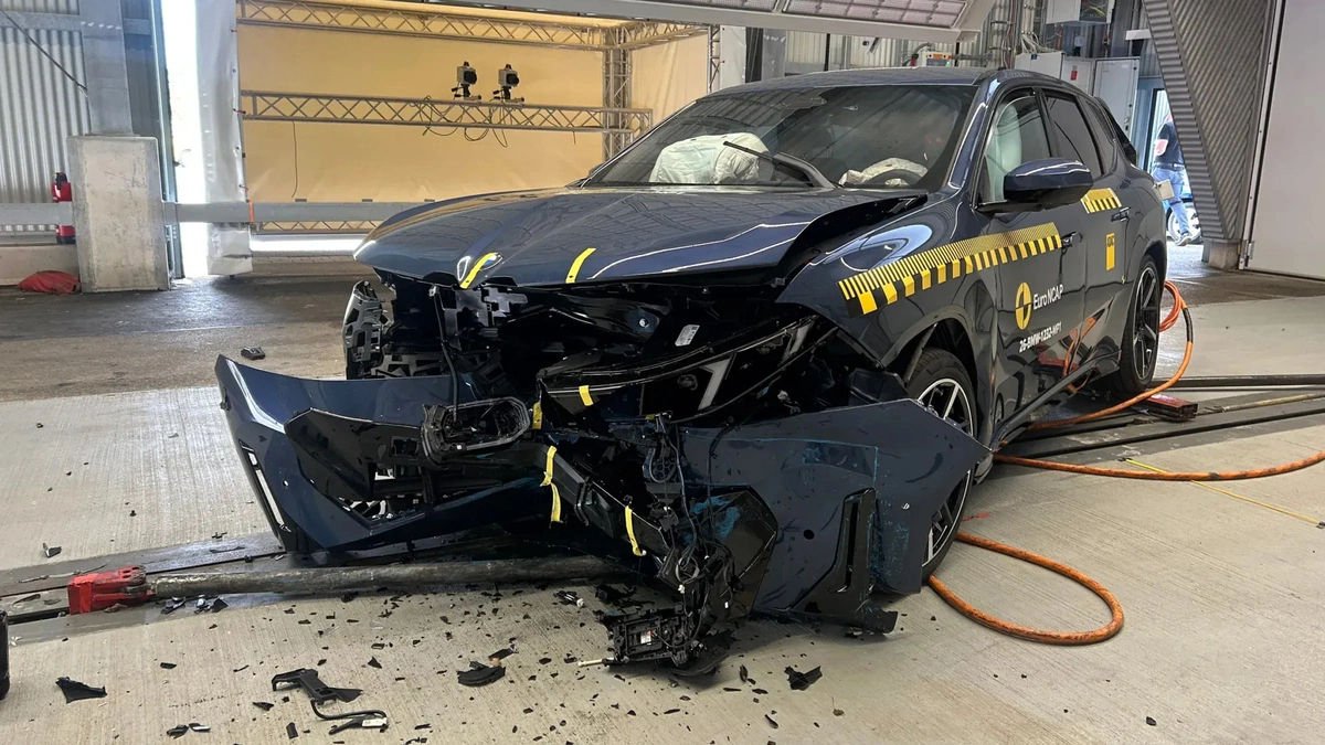 BMW và Zeekr khẳng định vị thế trong tiêu chuẩn an toàn xe điện mới