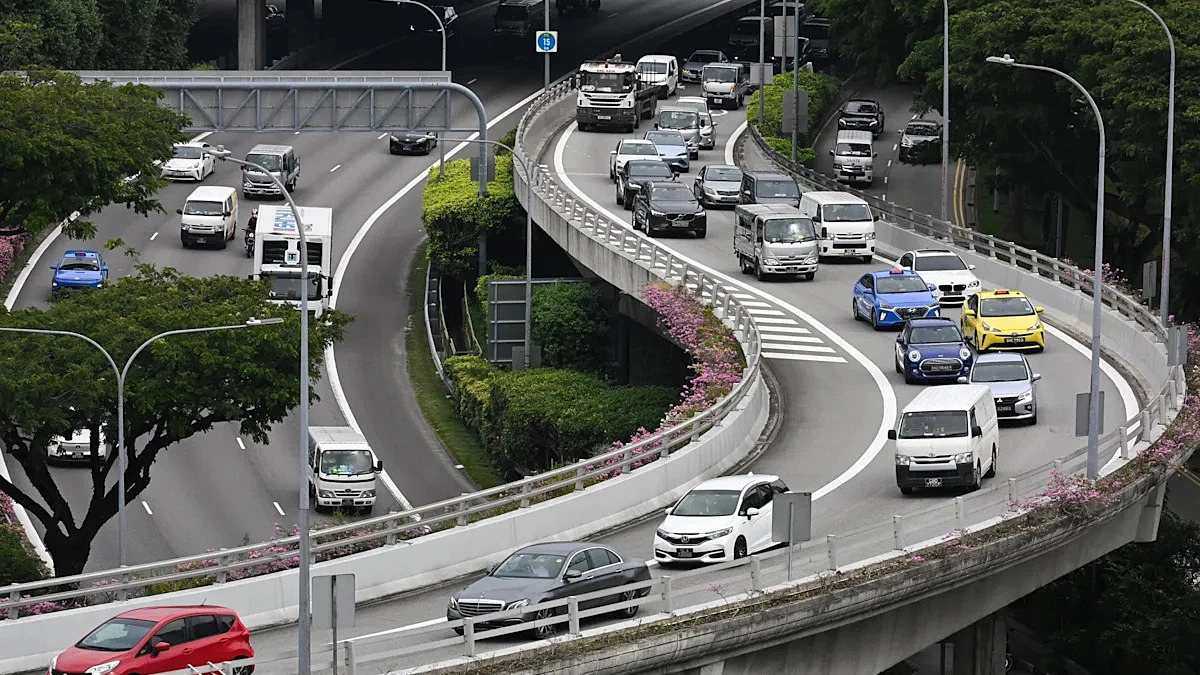 Giá giấy phép sở hữu ôtô tại Singapore cao nhất lịch sử