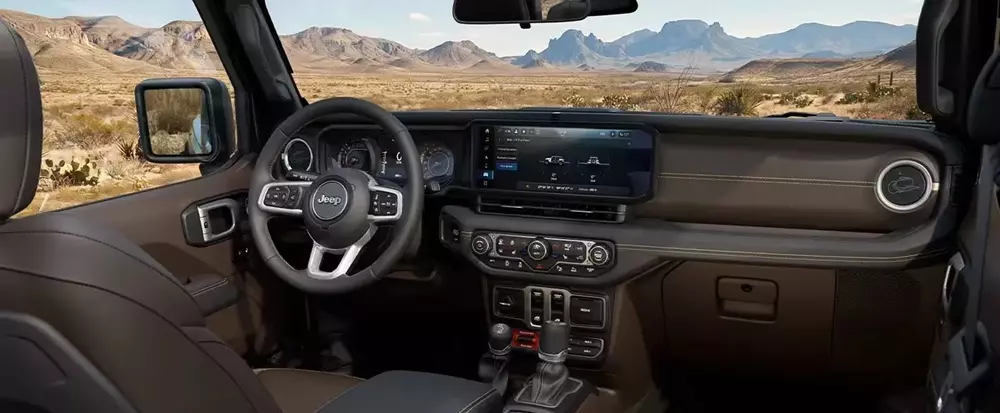 Khoang lái của Jeep Wrangler Laredo Khoang lái của Jeep Wrangler Laredo