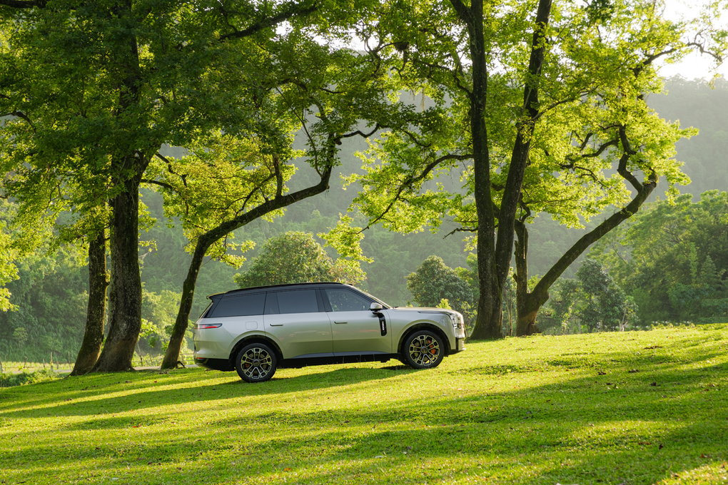 Mẫu SUV cao cấp sở hữu kích thước lớn bậc nhất phân khúc. Ảnh: Lynk & Co